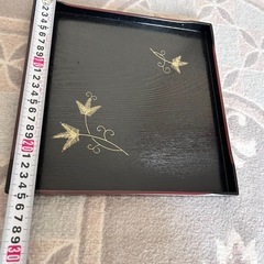 角形お盆の画像