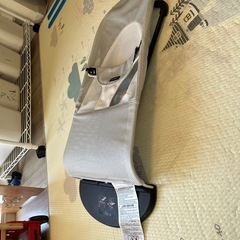 【お譲りします】バウンサー/ベビービョルンの画像