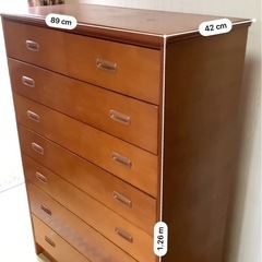 【無料1/4まで】木製タンス（7段）／収納力ありの画像