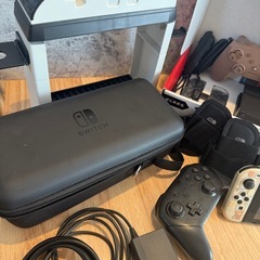 Nintendo Switch 本体　プロコン　ケース　アクセサリーフルセットの画像