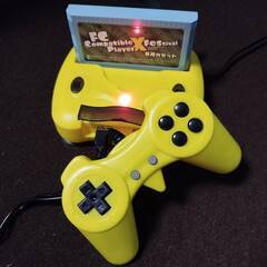 ファミコン　互換タイプ　未開封1台と開封済みが1台の画像