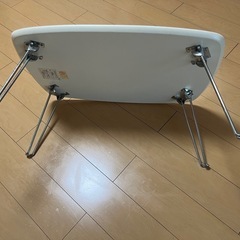 折りたたみテーブル　ホワイト　の画像