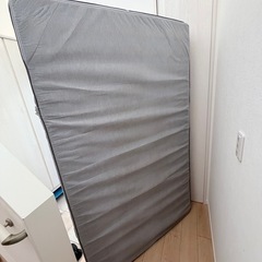 【お譲りします】セミダブルのマットレスの画像