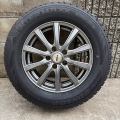 スタッドレスタイヤホイールセットの画像