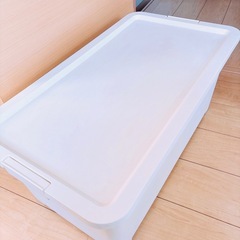 収納衣装ケースの画像