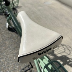 bikke 16インチ 自転車 補助輪付きの画像