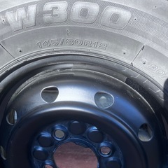 ブリヂストンスタッドレスタイヤ4本の画像