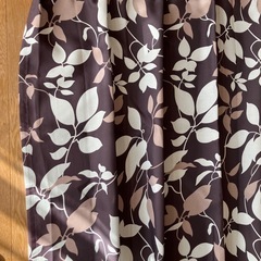 カーテンの画像