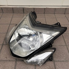 ヤマハ シグナス3型 純正 ヘッドライト ポジションランプセット バルブ付きの画像