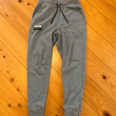 アンダーアーマー　キッズ　130センチの画像