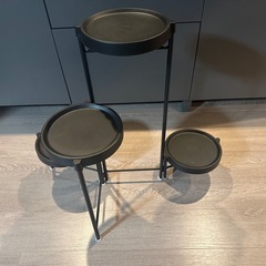 観葉植物スタンドの画像