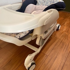combi  ハイローチェア　ベビーステーション　ネムリラ の画像