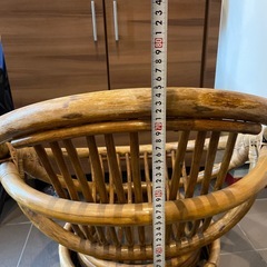 イス　ラタン調　回転式の画像