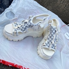 ★6 厚底 サンダルの画像