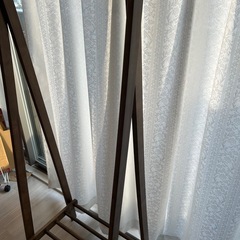 木製ハンガーラック／コートハンガーの画像