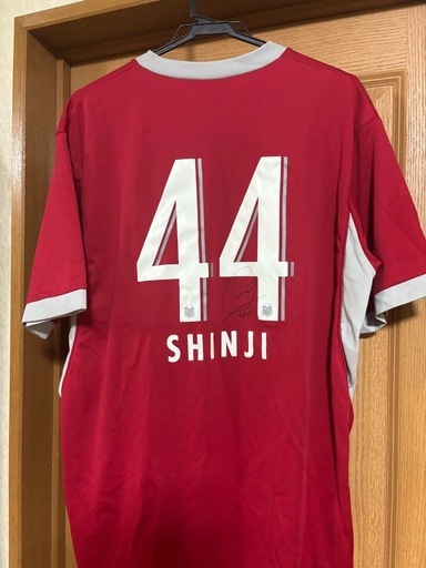 小野伸二さんの直筆サイン付きユニフォーム セール中