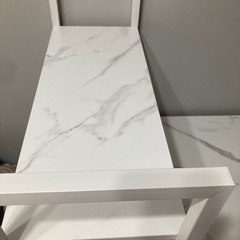 大理石柄　デスク　棚付きの画像