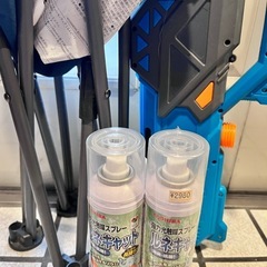 Coleman椅子、水鉄砲、スプレー等の画像