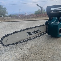 マキタ 充電式　チェーンソー MUC353DZ 本体のみ
の画像