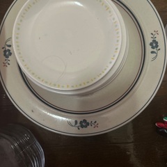 12/30はタダ★食器等まとめて引き取ってくれる方の画像