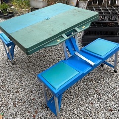 BBQテーブル、椅子の画像