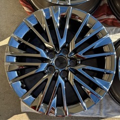 トヨタ　クラウン220系Gエグゼグティブ純正スパッタリングホイール　４本の画像