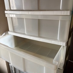 クローゼット用衣装ケースの画像