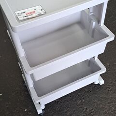 【リサイクルショップどりーむ荒田店】No.5789　ラック　写真参照🎵　キャスター付きで便利🎵の画像