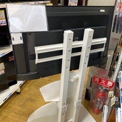 ⭐️大画面⭐️2019年製 Hisense 43型液晶テレビ 43A610 4K対応 LEDバックライト TV台付き No.8118 KEの画像