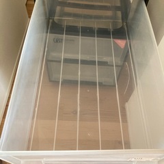 キャスター付き収納棚・衣装ケースの画像