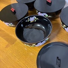 フタ付きお茶碗5個セットの画像