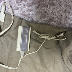 TOSHBA 電気カーペット　ホットカーペット敷き毛布　の画像