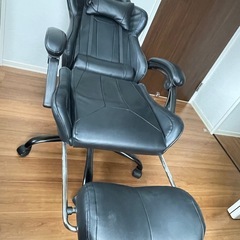 ゲーミングチェアの画像