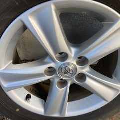 トヨタ純正16インチアルミ.スタッドレス付きの画像