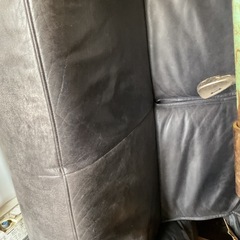 ドイツ製 本革  革張りソファー　2メートルくらいの幅の画像