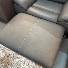 東京インテリア　1人掛けソファ　オットマン付きの画像