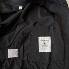 niko and... ブラック ジャンパーの画像