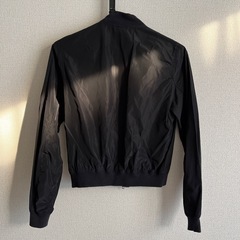 niko and... ブラック ジャンパーの画像