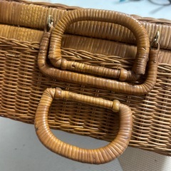 籐のバスケット　横44奥行31高さ18程度の画像