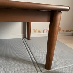 こたつテーブルの画像