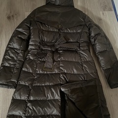 ロングダウンコート　茶色の画像