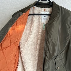 niko and… カーキ MA-1ジャケットの画像