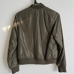 niko and… カーキ MA-1ジャケットの画像