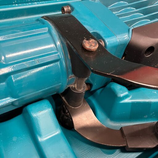 【中古】【動作OK】【店頭引取限定】　電動ハンマ　ＭＡＫＩＴＡ　マキタ　ＨＭ１３１７Ｃ　ケース付