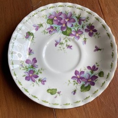 ロイヤルアルバート　カップ&ソーサー の画像