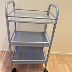 キャスター付き 3段ワゴン／シルバーの画像