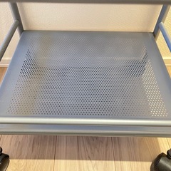 キャスター付き 3段ワゴン／シルバーの画像