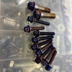 チタン風　ボルトm8? m5の画像