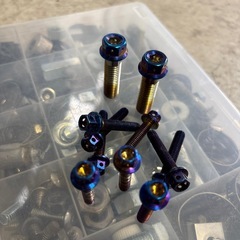 チタン風　ボルトm8? m5の画像