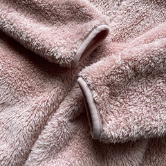 UNIQLO ボアフリースジャケット　140cmの画像